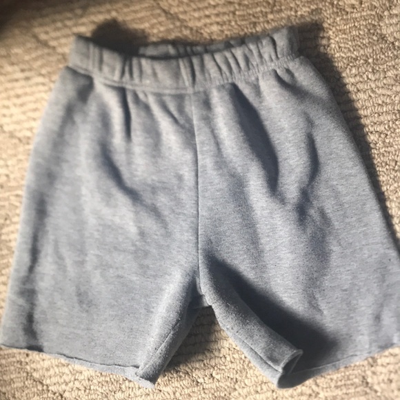 COPY - 🦋3/30sweat shorts - Picture 1 of 5